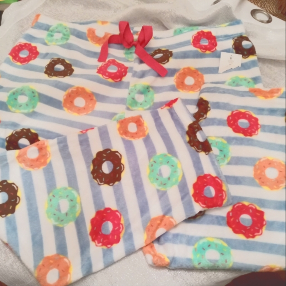 NWT, Fuzzy pajama pants, donut print, size 2X